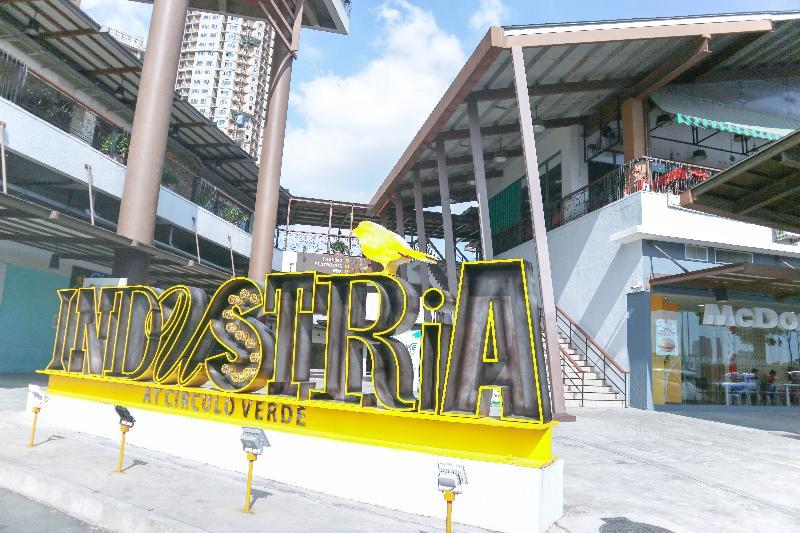 The Cirque Serviced Residences Quezon City Ngoại thất bức ảnh