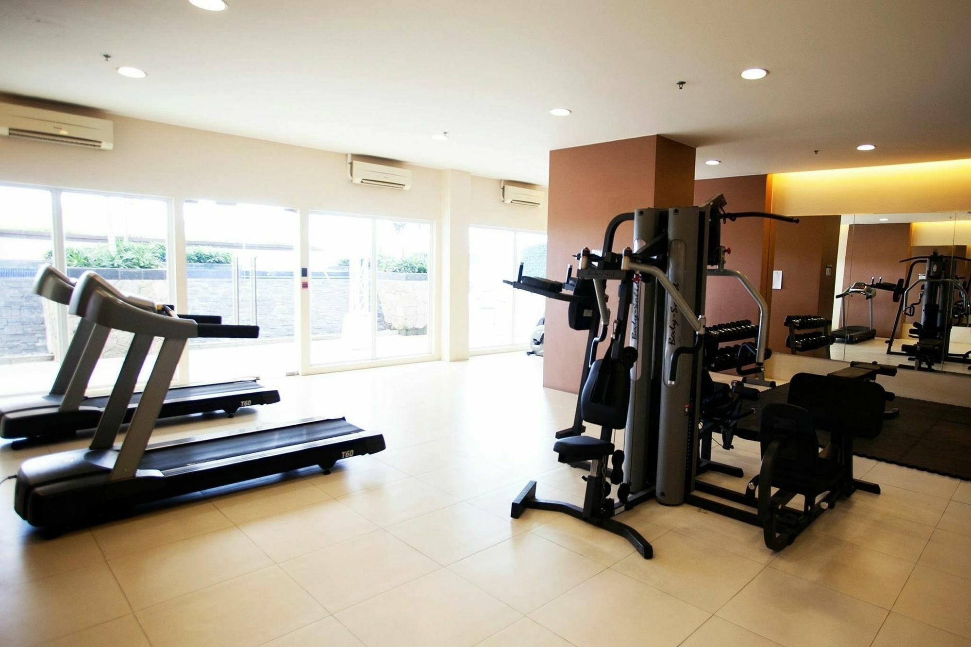 The Cirque Serviced Residences Quezon City Ngoại thất bức ảnh