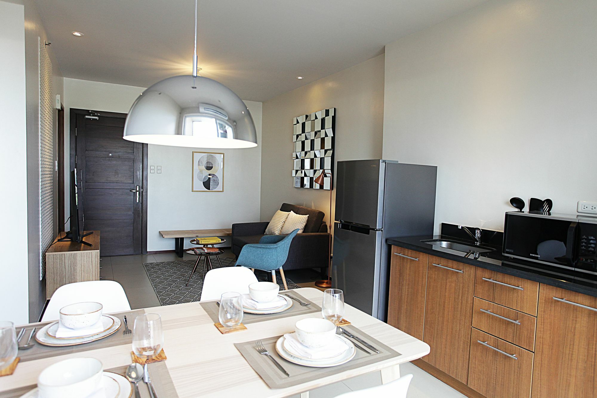 The Cirque Serviced Residences Quezon City Ngoại thất bức ảnh