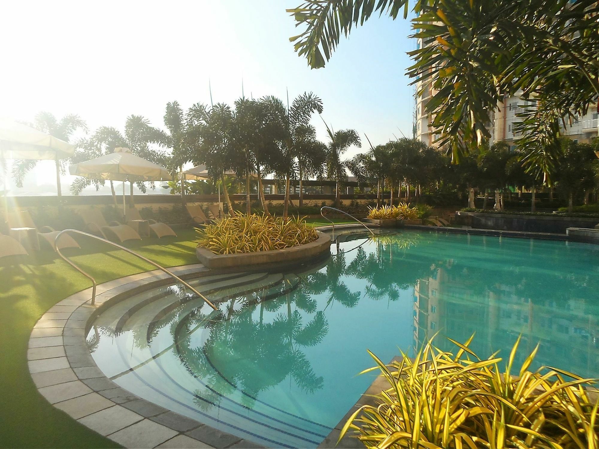 The Cirque Serviced Residences Quezon City Ngoại thất bức ảnh